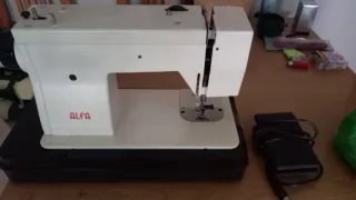Máquina de coser y bordar