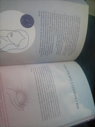 Tus lunas negras y blancas / Your Black and Whi...