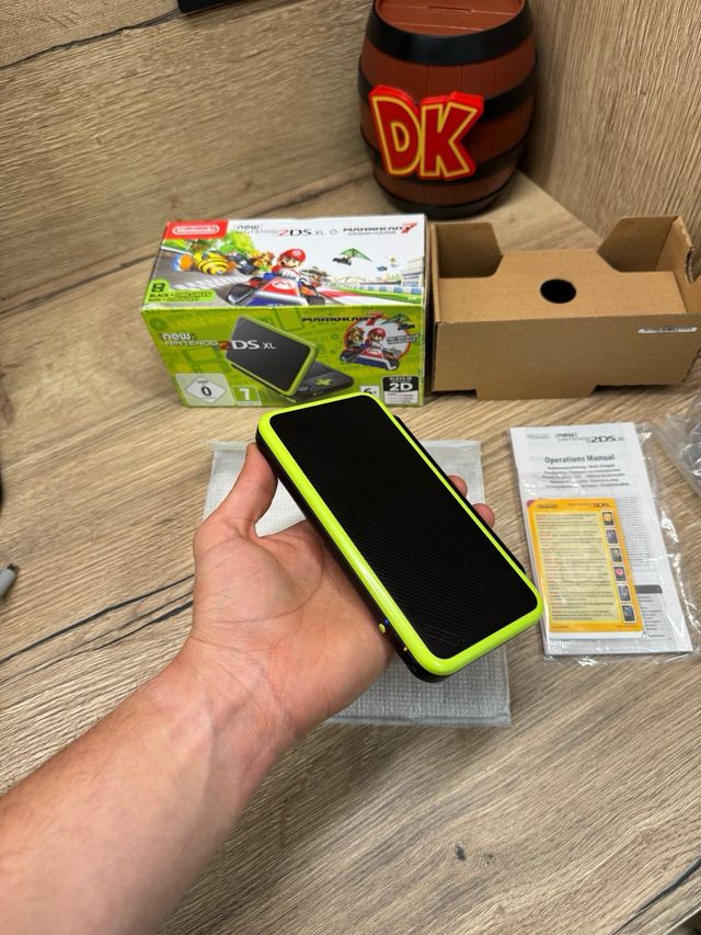 Nuovo Nintendo 2DS XL Edizione Mario Kart