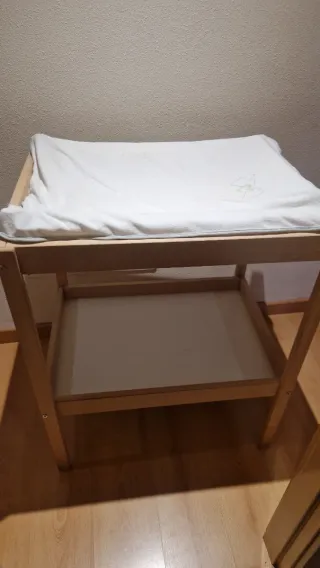 Mueble cambiador madera