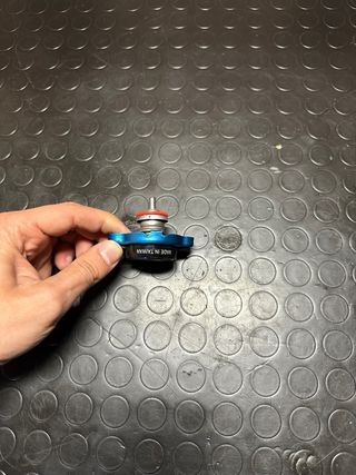 Tappo radiatore 4MX con termometro 1.8 bar