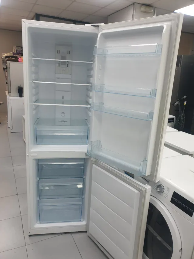 Nevera Combi Daewoo 1.85m con garantía