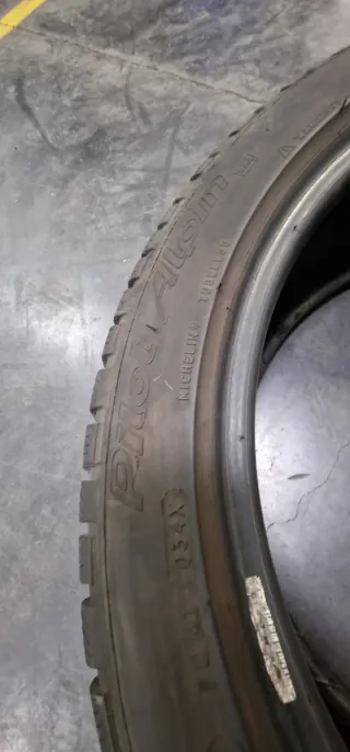 Neumáticos Michelin Pilot Alpin 4 225/45 R18