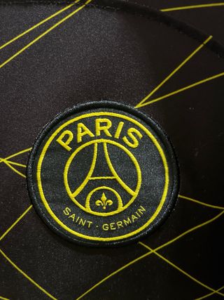 Camiseta Jordan PSG Negra y Amarilla