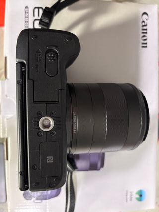 Canon EOS M3 Cámara Mirrorless + Funda + SD