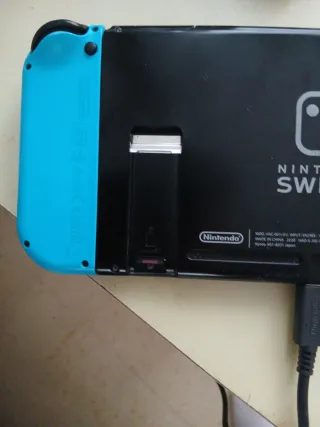 Nintendo Switch + Accesorios(3er mando aparte)