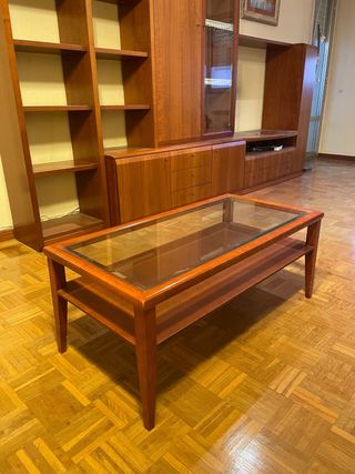 Mesa de centro de salón madera y cristal