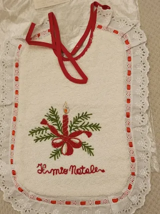 Bavaglino Natalizio Ricamato