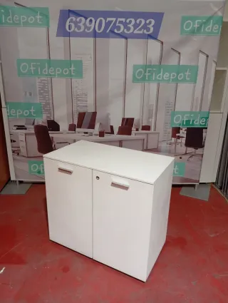 Armario de oficina blanco