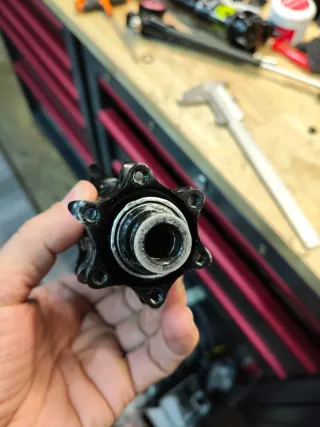 Cubo Easton traseiro