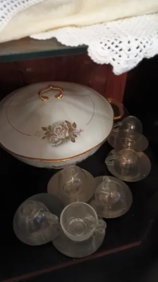 Sopera Vintage Porcelana y Cristal