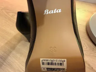 Zapatos de tacón negros