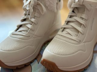 ZAPATILLA/BOTA INVIERNO, talla 38, color beig.