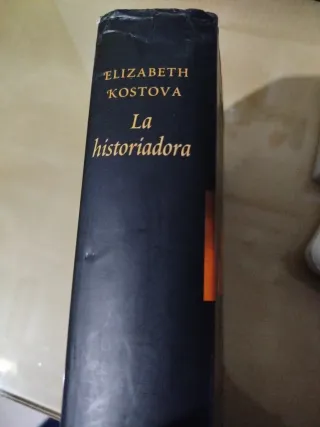 La Historiadora