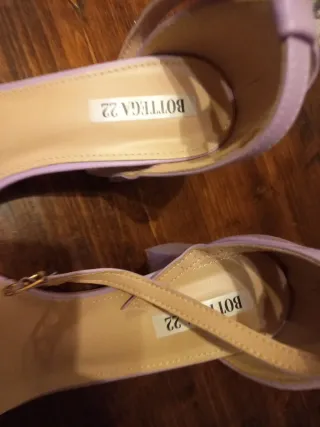 Scarpe con tacco BOTTEGA 22 viola