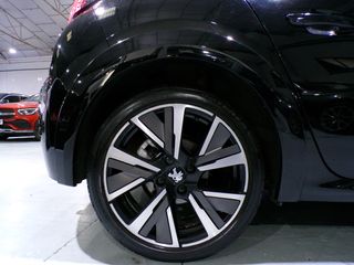 Peugeot 208 GTLINE 100cv EAT8 09/2020