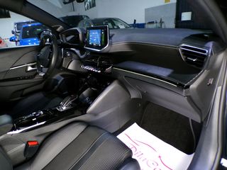 Peugeot 208 GTLINE 100cv EAT8 09/2020