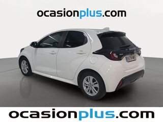 Toyota Yaris 120H Business Plus 85 kW (116 CV)