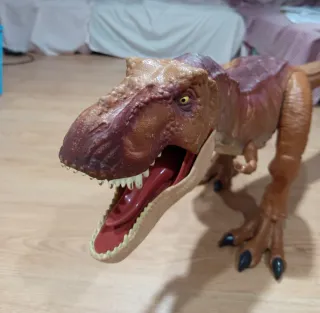 Dinosaurio T-Rex grande marrón