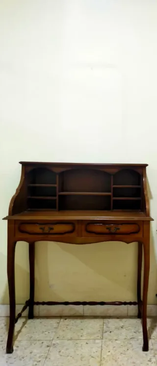 Escritorio vintage de madera