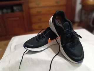 Zapatillas Nike Running Negras Naranja