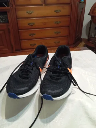 Zapatillas Nike Running Negras Naranja