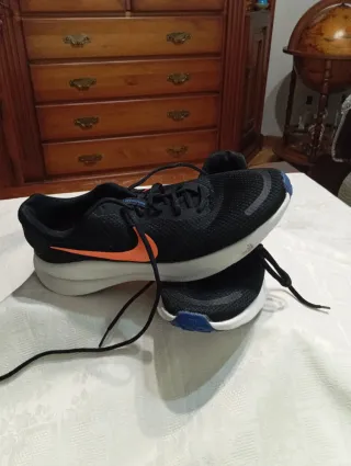 Zapatillas Nike Running Negras Naranja
