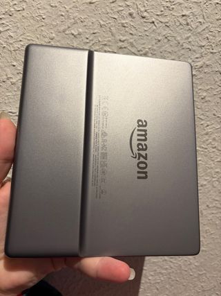 Kindle Oasis 10+ con custodie