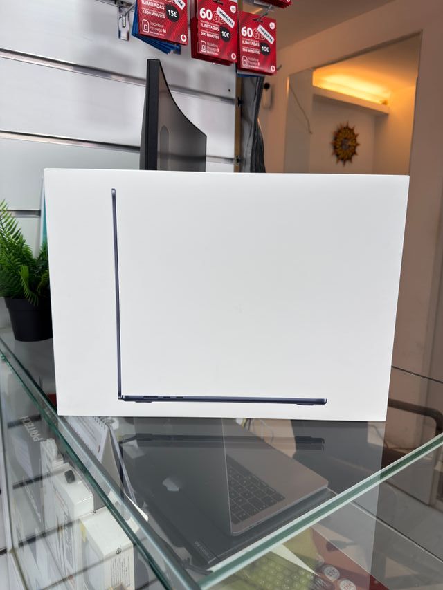 MACBOOK AIR 15'' M4 2025 256GB+16GB (A3241)