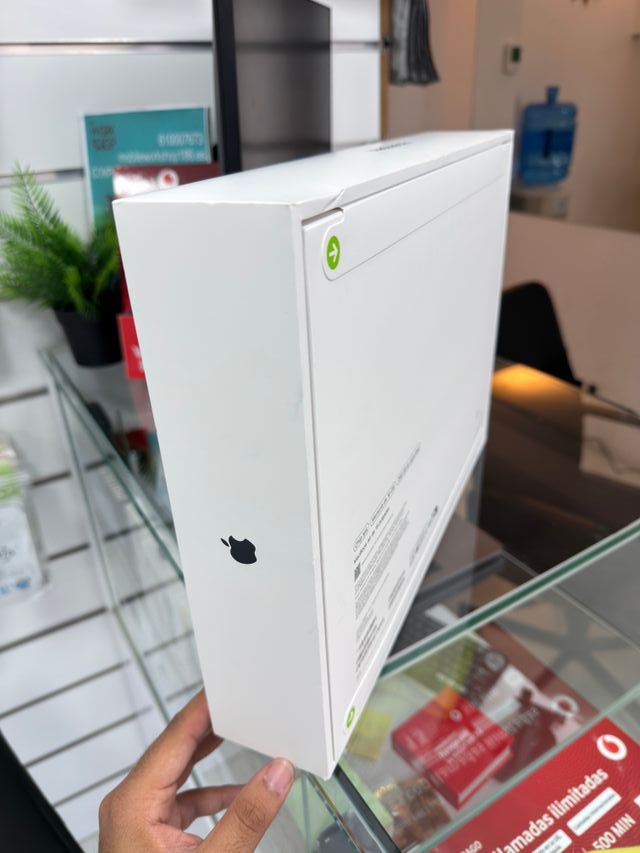 MACBOOK AIR 15'' M4 2025 256GB+16GB (A3241)