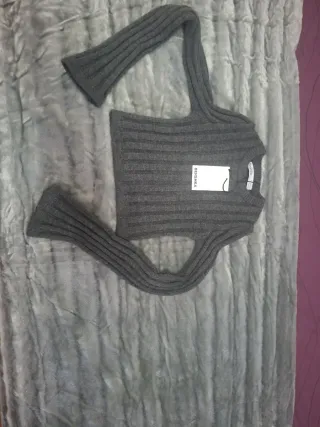 Jersey Bershka gris manga larga