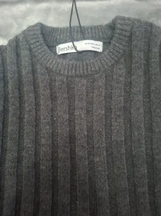 Jersey Bershka gris manga larga