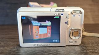 Cámara Digital HP Photosmart R742 7MP Zoom