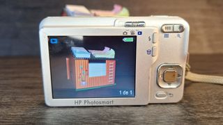 Cámara Digital HP Photosmart R742 7MP Zoom