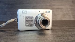 Cámara Digital HP Photosmart R742 7MP Zoom