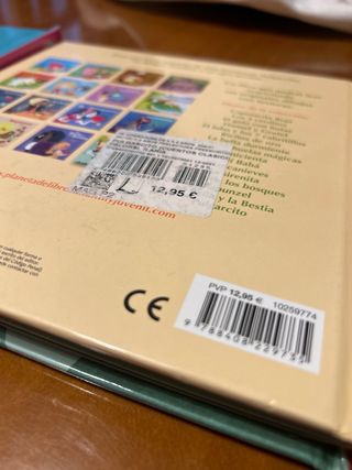 Cuentos con texturas en el interior