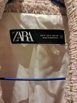Americana Zara tweed rosa y beige