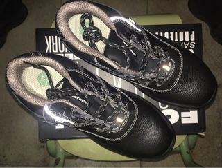 Calzado de seguridad negro