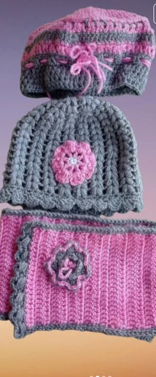 Gorros y bufandas niña. 1 a 2 años