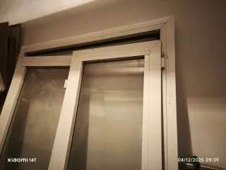 Puertas de aluminio abatibles,,SIN PERSIANA