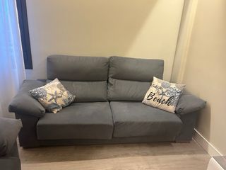 Set di due divani a due posti in tessuto grigio