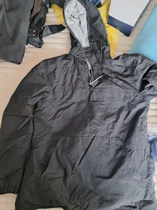 Sudadera Canguro Pull&Bear Negra