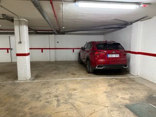Plaza de garaje en calle Margarita Harrington