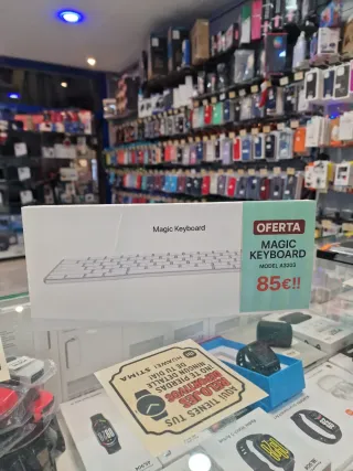 Teclado Magic Keyboard A3203 Apple