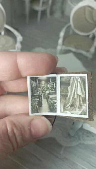 Libro aperto sartoria dollhouse 1:12