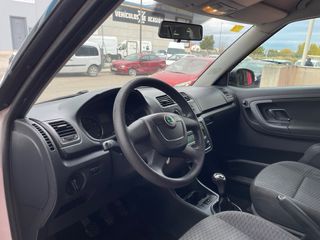 Skoda Fabia 2011 gasolina etiqueta C. Muy cuidado