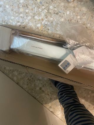 Pantalla Eléctrica Proyector LUH-SCREEN 100