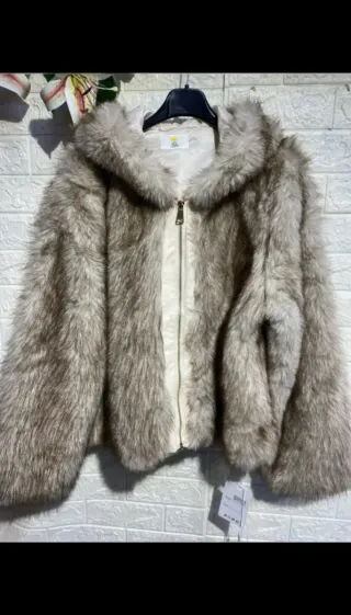 Pellicciotto beige/grigio taglia unica