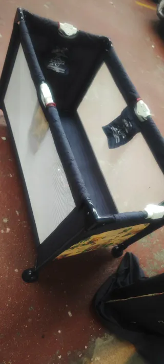 Cuna de viaje plegable