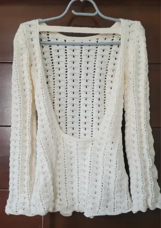 Mono crochet blanco roto espalda descubierta